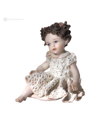 CHICCA - Statuetta Capodimonte, pura arte italiana in porcellana fine.