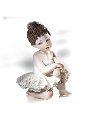 GISELLE - Capodimonte, statuetta ballerina, pura arte in porcellana pregiata.
