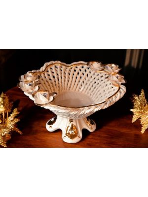 Alzata in ceramica di alta qualità, decorata con rose, cristalli e rifiniture dorate, fatta a mano.