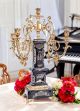 Candelabro 5 fiamme in pregiata ceramica, con eleganti decorazioni in oro, realizzato a mano.