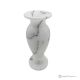VASO, anfora in marmo bianco Ibiza autentico, realizzato a mano, con design elegante e classico.