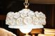 Lampadario a sospenione, in ceramica, decorato con rose, cristalli Swarovski ed oro, fatto a mano.