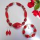 Elegante parure con vere perle in vetro di Murano: collana, bracciale e orecchini.